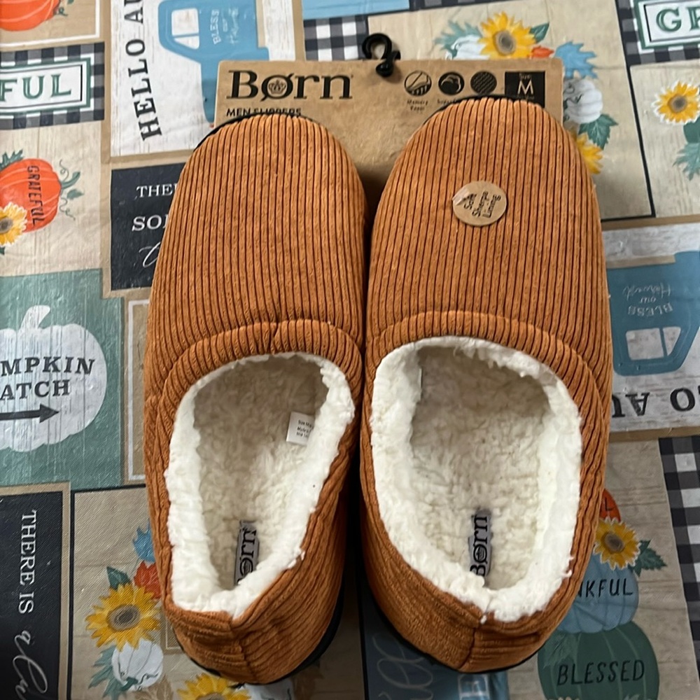 NWT Born Men's Corduroy Chestnut Soft Sherpa Lined Slipper Size Medium (8-9)